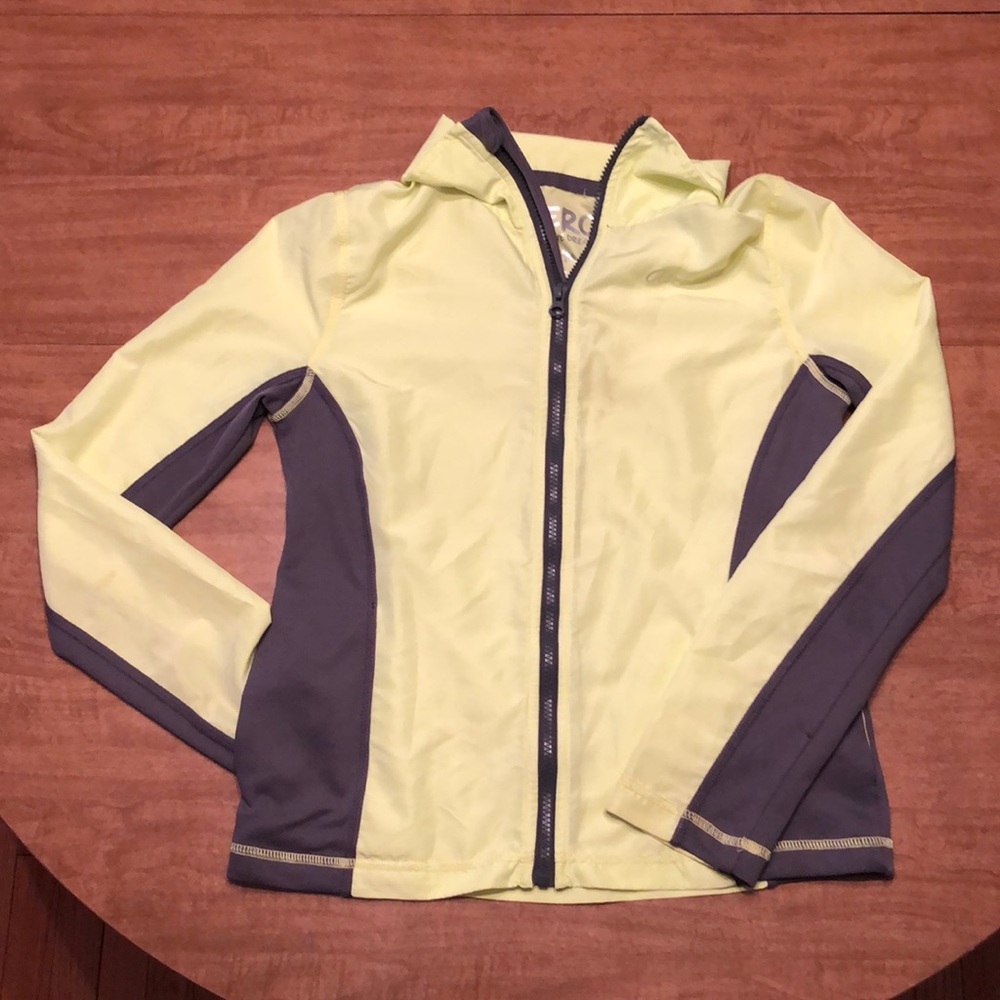 Thin jacket